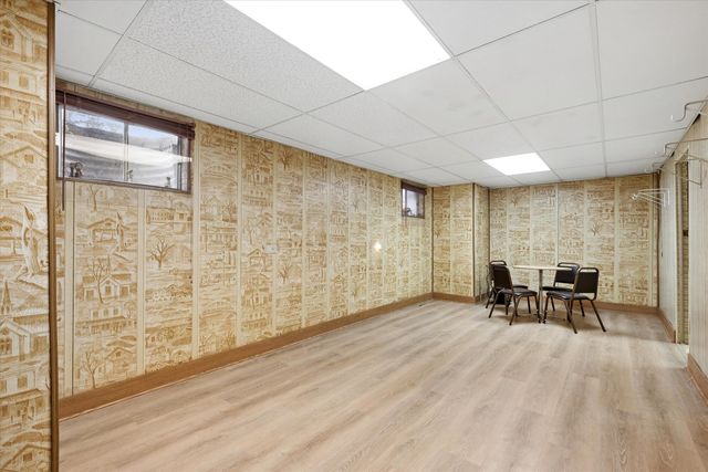 1631 N Oak Avenue, Round Lake Beach, IL 60073