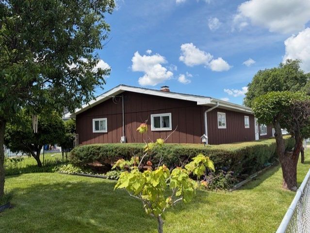 1631 N Oak Avenue, Round Lake Beach, IL 60073