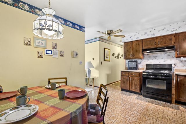 1631 N Oak Avenue, Round Lake Beach, IL 60073