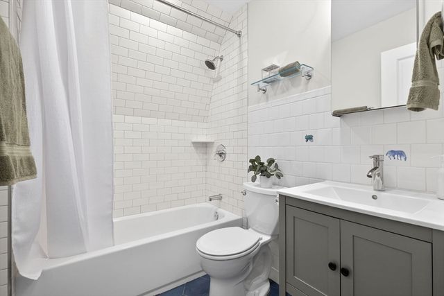 70 Pearson Ave 3, Somerville, MA 02144