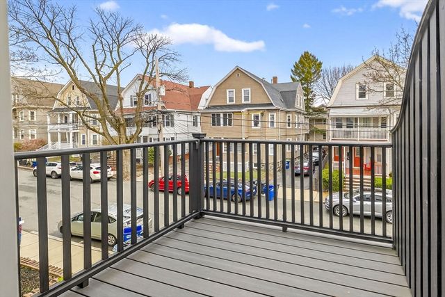 70 Pearson Ave 3, Somerville, MA 02144