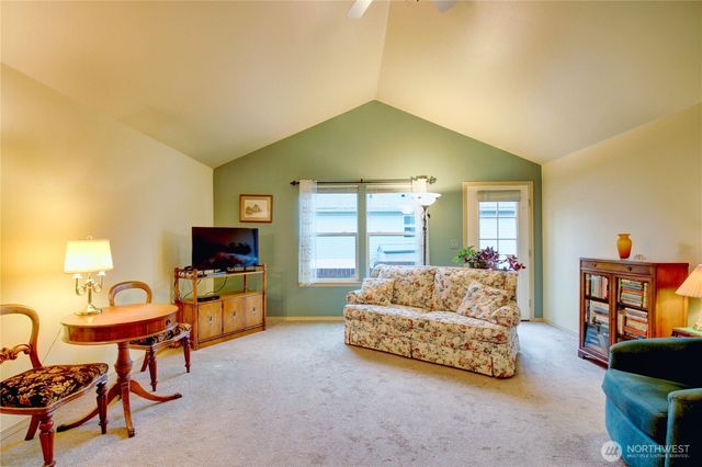 821 Park Cottage Place, Sedro Woolley, WA 98284