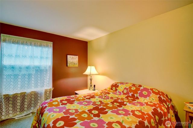 821 Park Cottage Place, Sedro Woolley, WA 98284