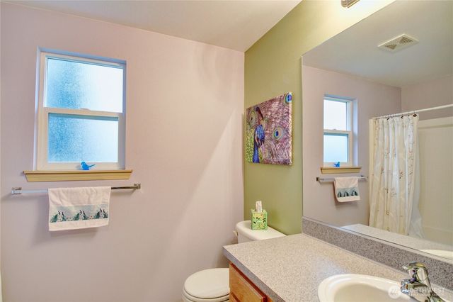 821 Park Cottage Place, Sedro Woolley, WA 98284