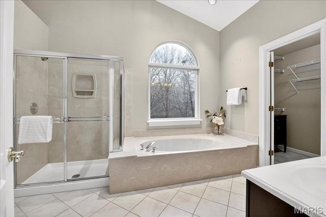 2106 Babler Ridge Dr Lane, Wildwood, MO 63038