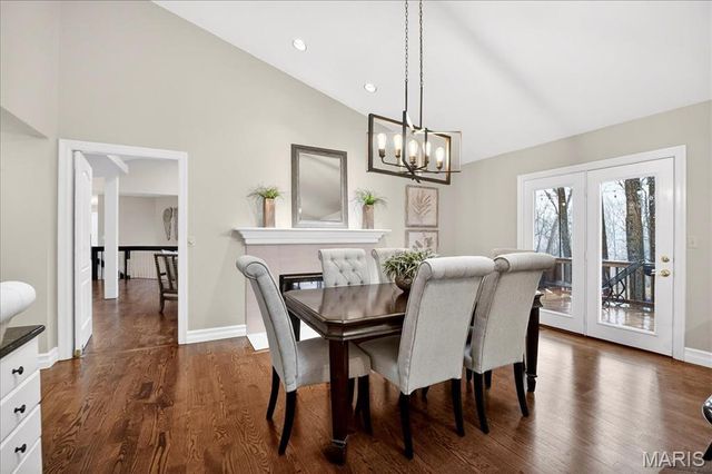 2106 Babler Ridge Dr Lane, Wildwood, MO 63038