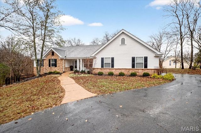 2106 Babler Ridge Dr Lane, Wildwood, MO 63038