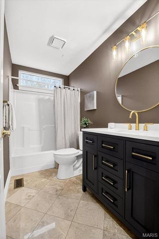 2106 Babler Ridge Dr Lane, Wildwood, MO 63038