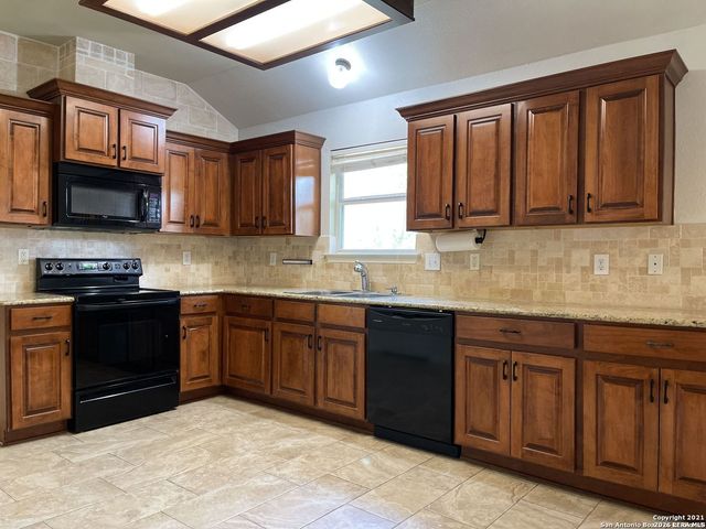 20027 HORIZON BLF, San Antonio, TX 78258