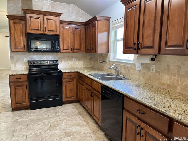 20027 HORIZON BLF, San Antonio, TX 78258