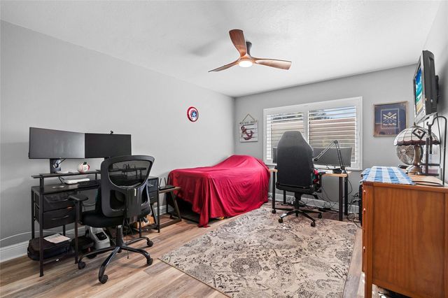 19029 US HIGHWAY 19 N 27E, Clearwater, FL 33764