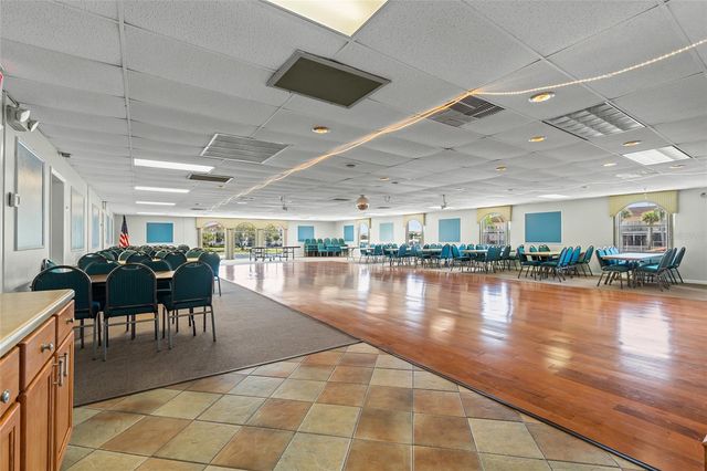 19029 US HIGHWAY 19 N 27E, Clearwater, FL 33764