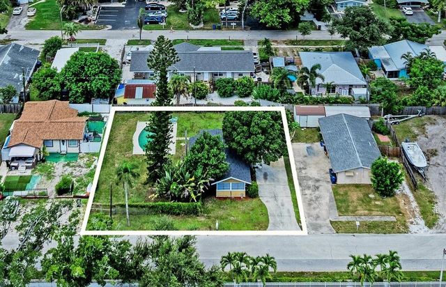 3928 S EAST AVENUE, Sarasota, FL 34231