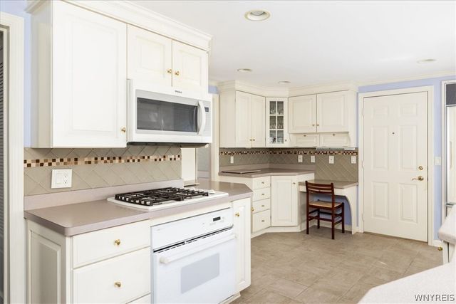 171 Halwill Drive, Amherst, NY 14226