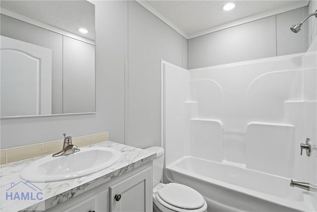 94 Thrasher Circle, Jesup, GA 31545