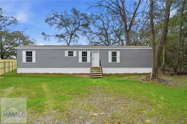 94 Thrasher Circle, Jesup, GA 31545
