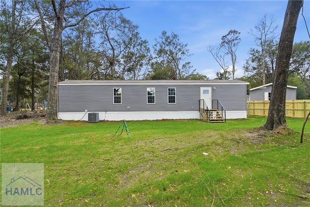 94 Thrasher Circle, Jesup, GA 31545