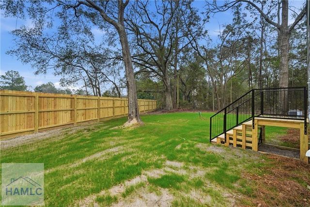 94 Thrasher Circle, Jesup, GA 31545