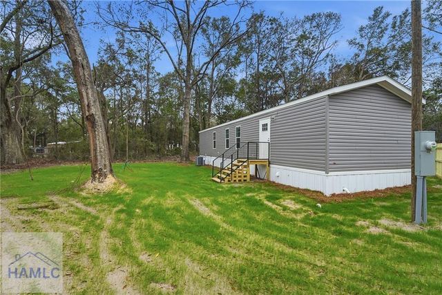 94 Thrasher Circle, Jesup, GA 31545