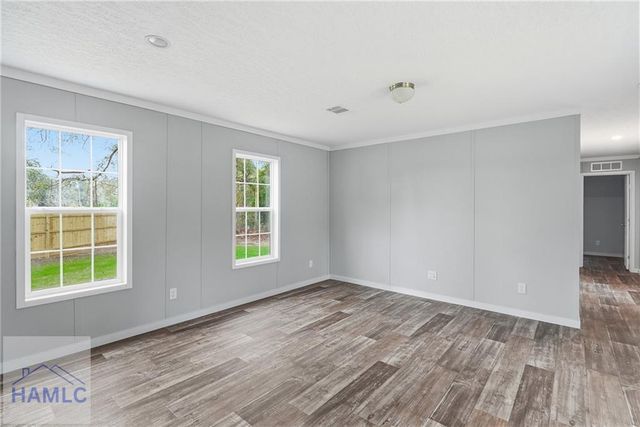 94 Thrasher Circle, Jesup, GA 31545