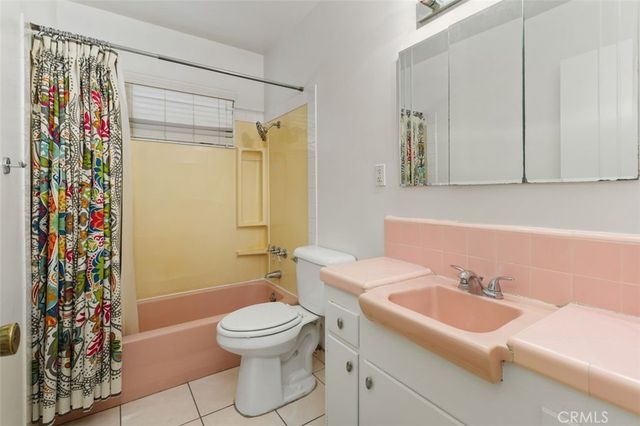 1525 W Princeton St, Ontario, CA 91762