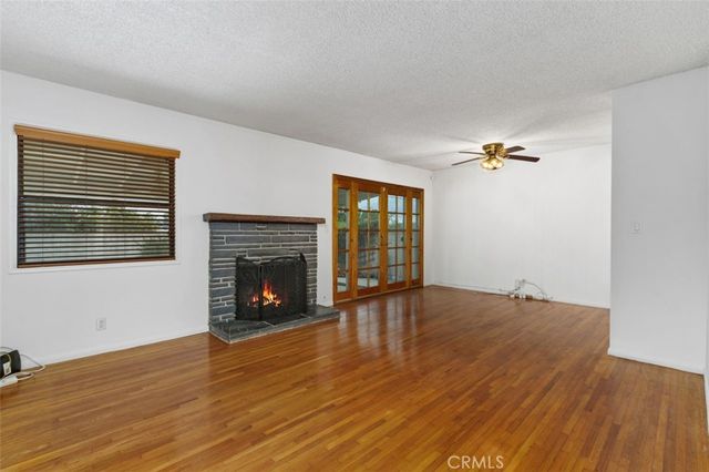 1525 W Princeton St, Ontario, CA 91762