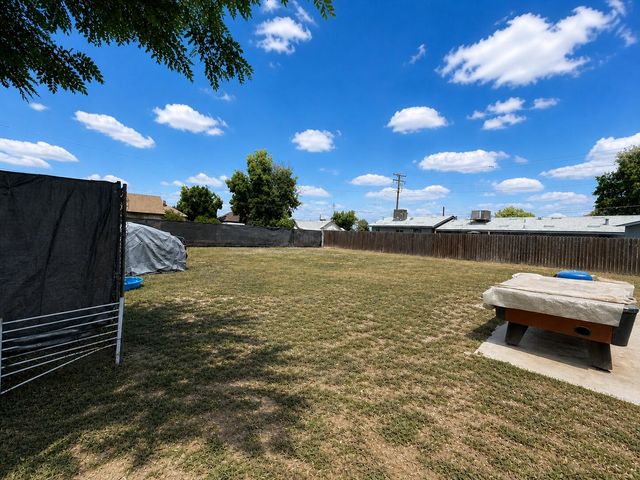 13936 Front Street, Armona, CA 93202