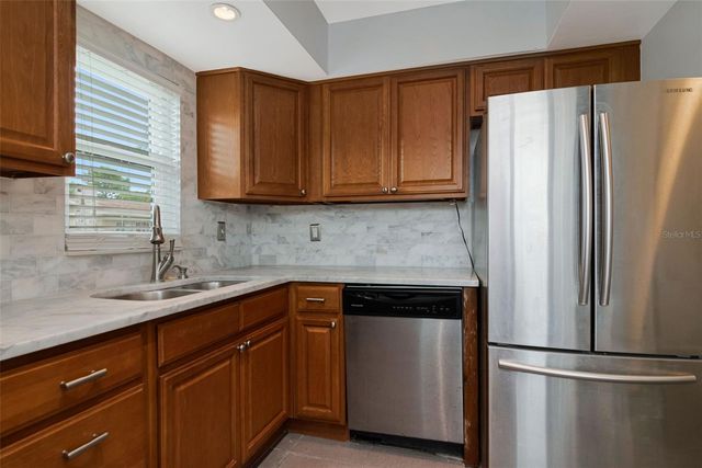 2284 OAK NECK ROAD F, Clearwater, FL 33763