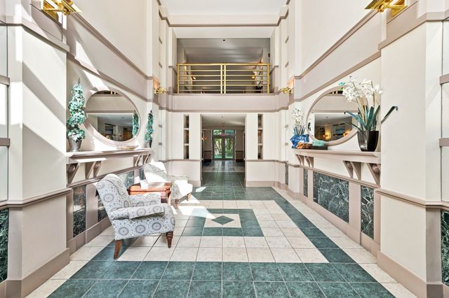 273 Cambridge Rd 505, Woburn, MA 01801