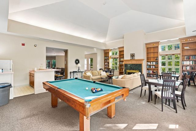 273 Cambridge Rd 505, Woburn, MA 01801