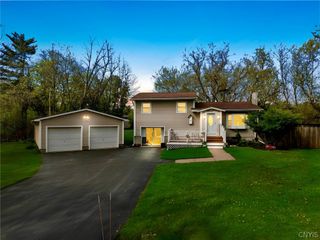 7 Foxwood Avenue, Volney, NY 13069