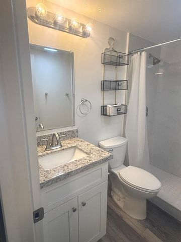 209 Brighton E, Boca Raton, FL 33434