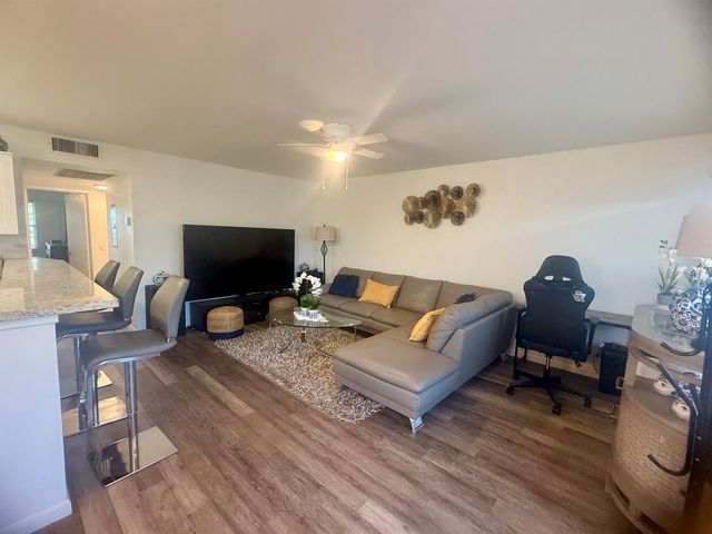 209 Brighton E, Boca Raton, FL 33434