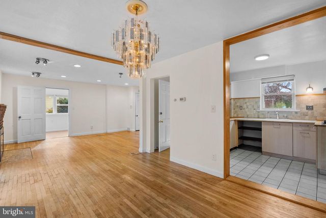 4822 OSAGE ST, College Park, MD 20740