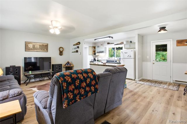 4945 Miller Road, Ann Arbor, MI 48103