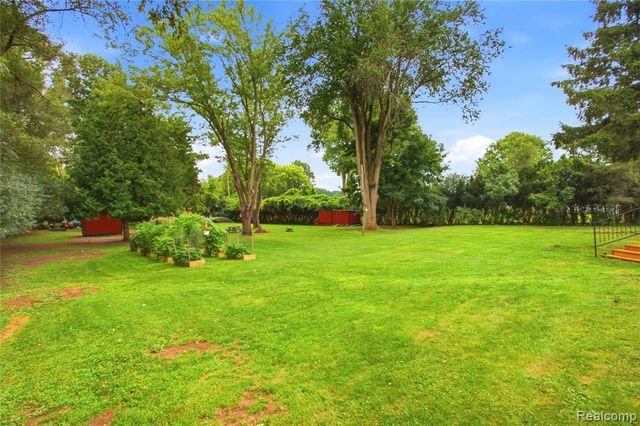 4945 Miller Road, Ann Arbor, MI 48103