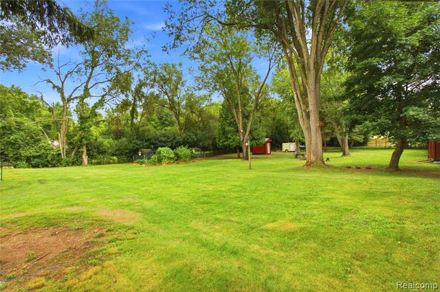 4945 Miller Road, Ann Arbor, MI 48103