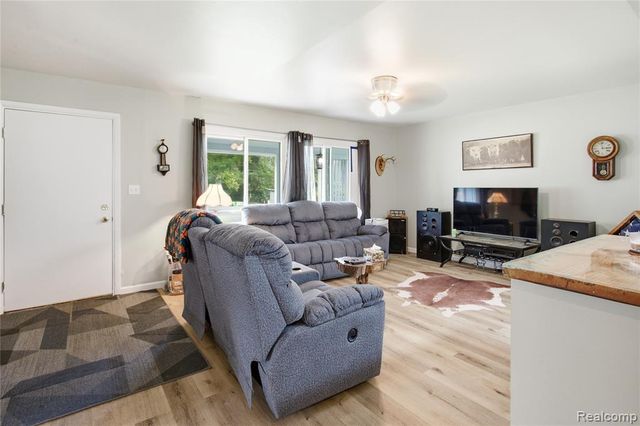 4945 Miller Road, Ann Arbor, MI 48103