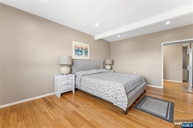 15 Putnam Place, Clifton, NJ 07011