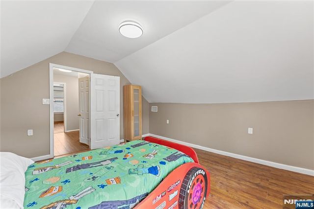 15 Putnam Place, Clifton, NJ 07011