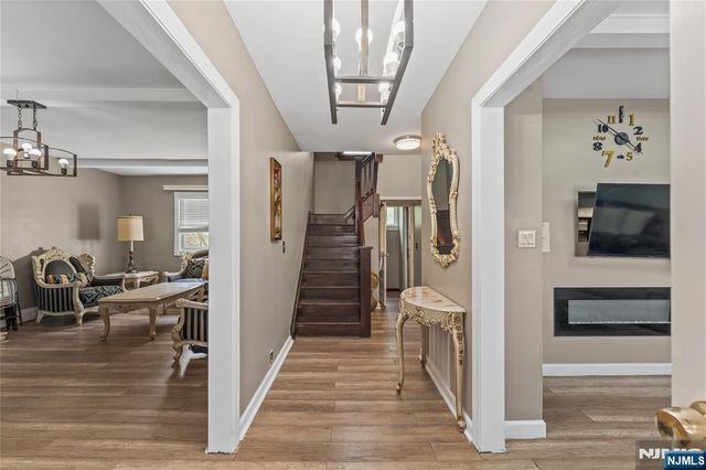 15 Putnam Place, Clifton, NJ 07011