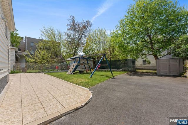 15 Putnam Place, Clifton, NJ 07011