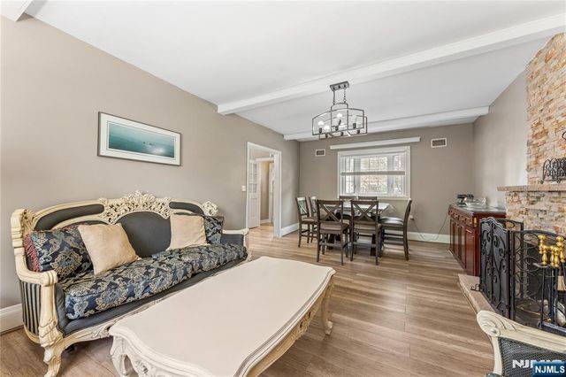 15 Putnam Place, Clifton, NJ 07011