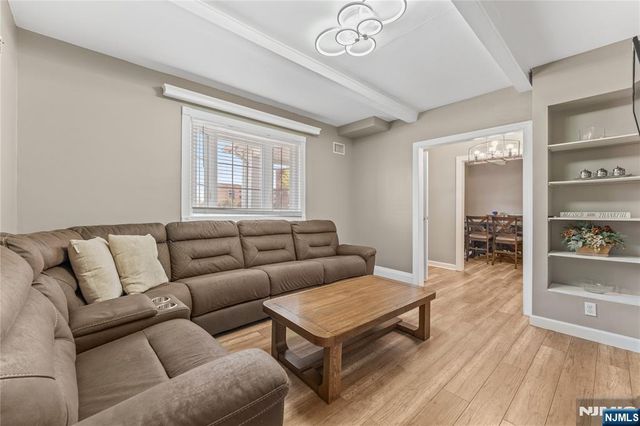 15 Putnam Place, Clifton, NJ 07011