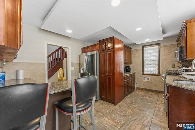 15 Putnam Place, Clifton, NJ 07011