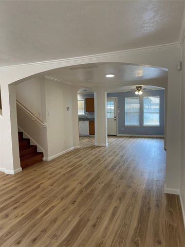 11735 Alief Clodine 17, Houston, TX 77072