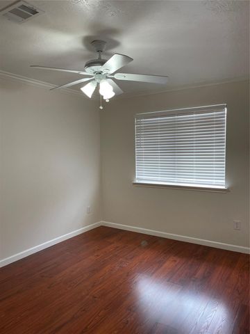 11735 Alief Clodine 17, Houston, TX 77072