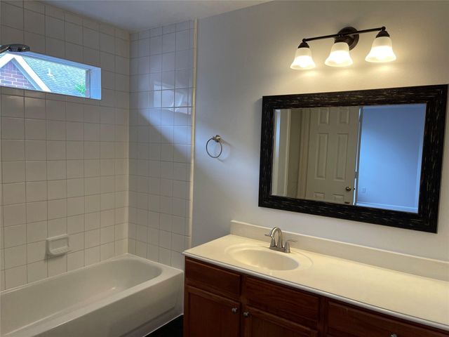 11735 Alief Clodine 17, Houston, TX 77072