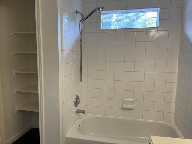 11735 Alief Clodine 17, Houston, TX 77072