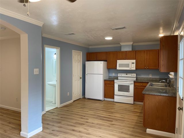 11735 Alief Clodine 17, Houston, TX 77072